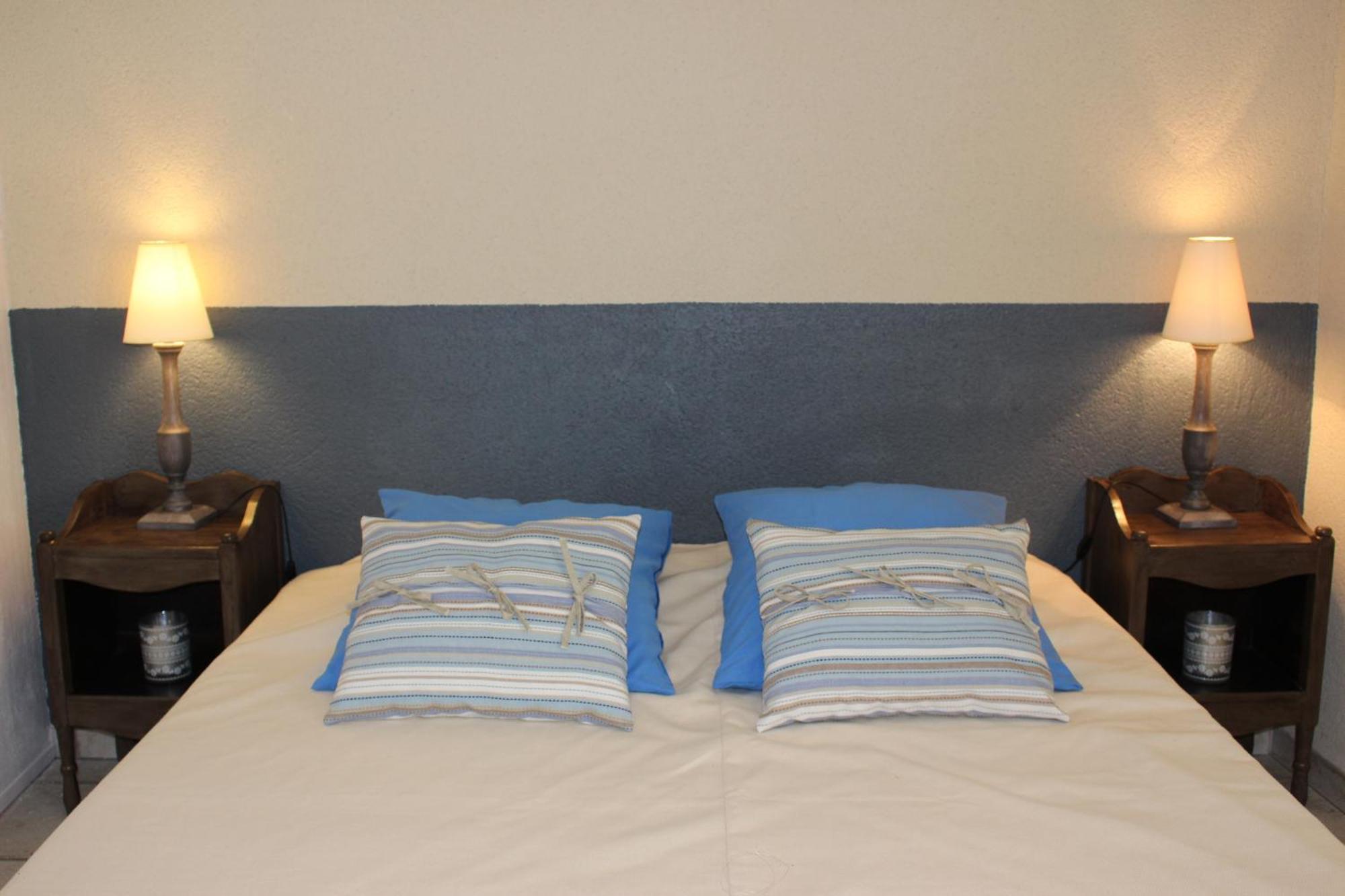 Le Vignal Villa Monflanquin Room photo